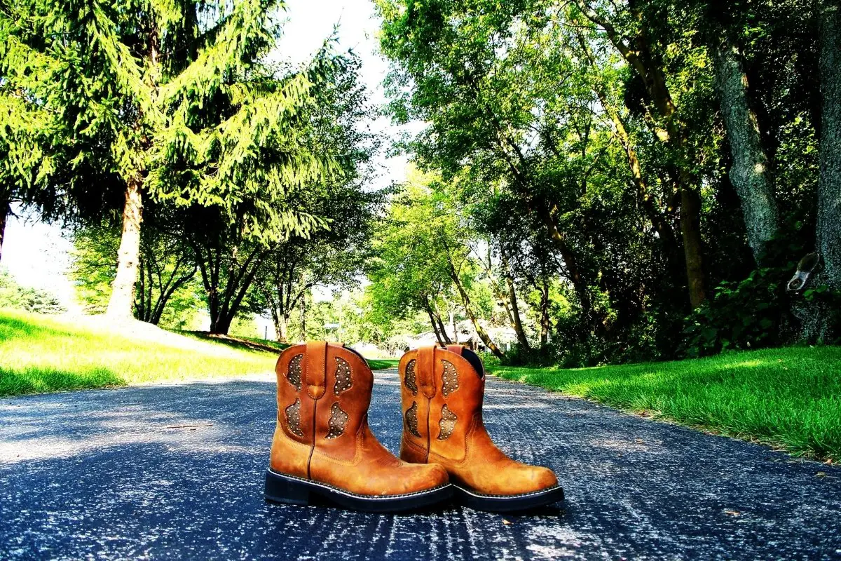 7 Best Cowboy Boots For Wide Feet